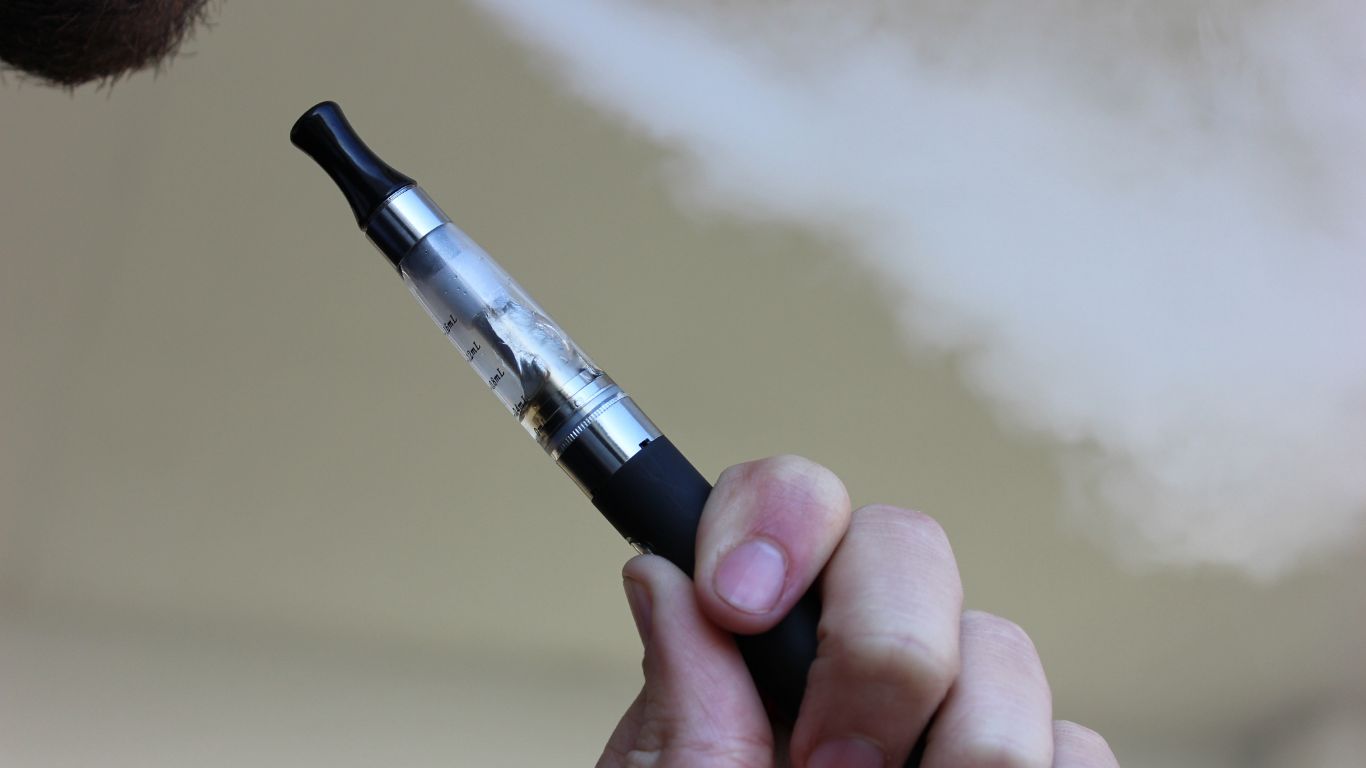 What Does Vaping Do to Your Lungs?
